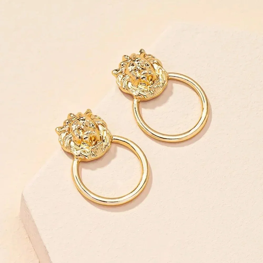 Gold Regal Lion Head Door Knocker Earrings NEW - Picture 3 of 6